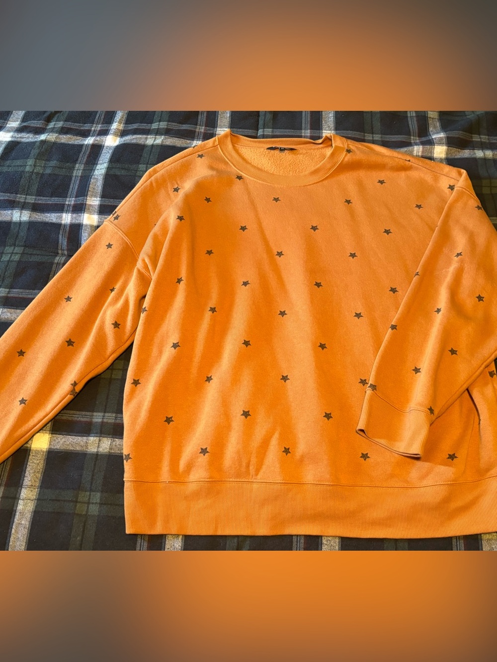George dark yellow gold Crewneck Sweater with Black Star Pattern